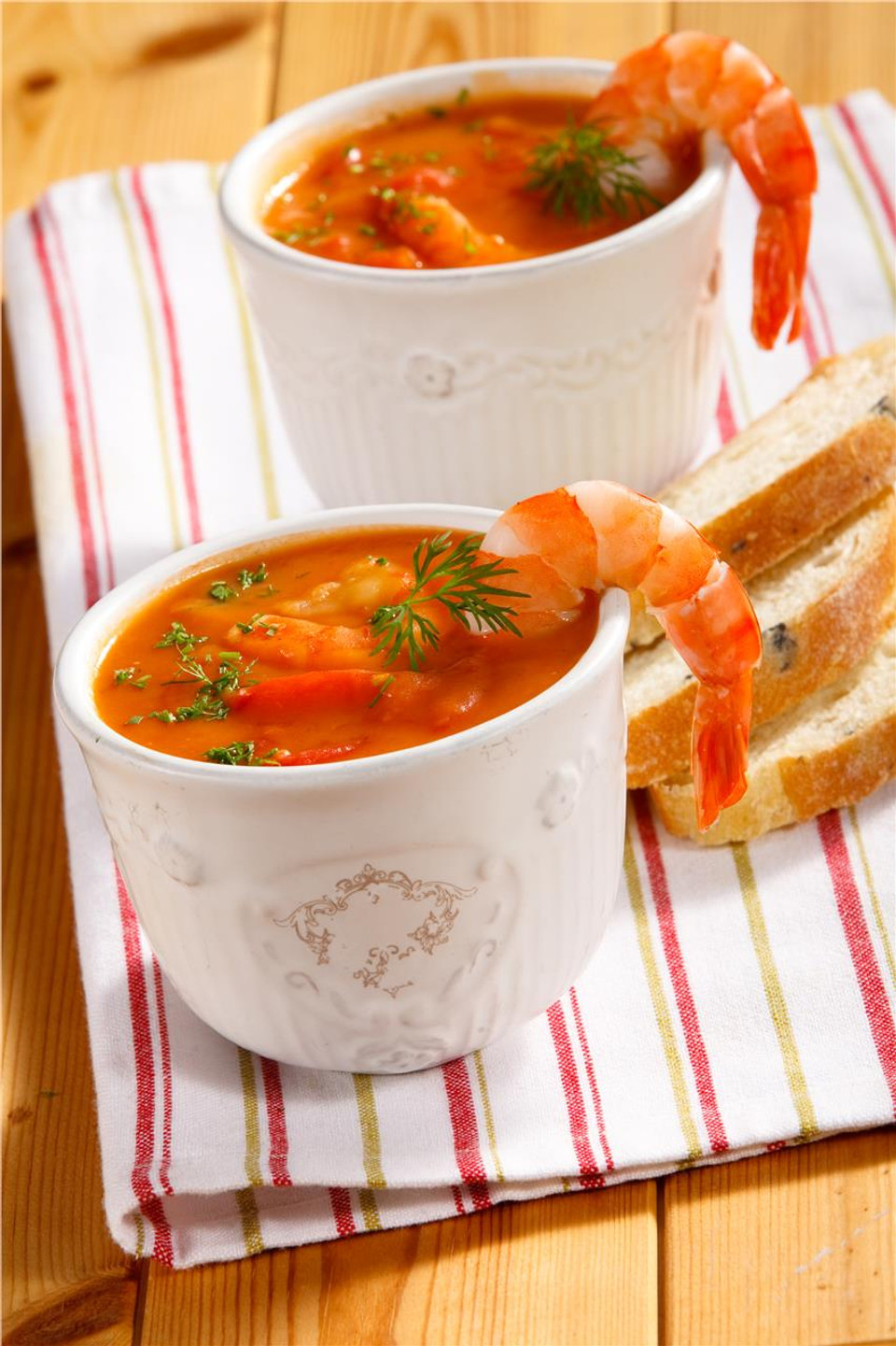 Томатный суп с креветками