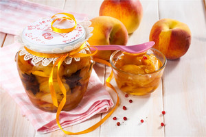 Персиковое варенье с перцем и анисом
