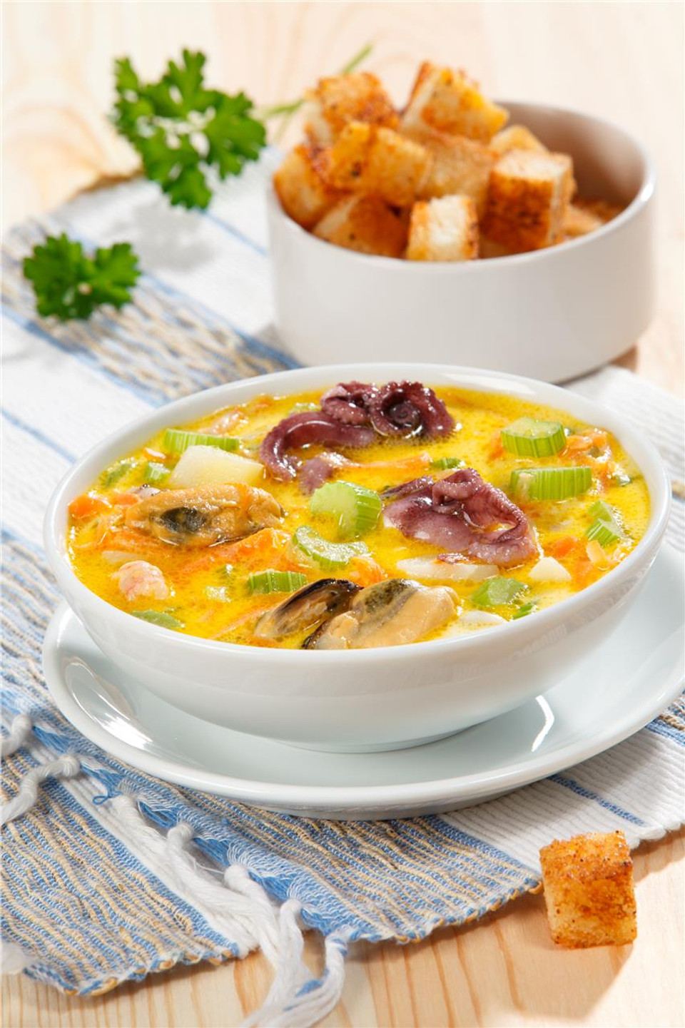 Нежный сырный суп с сухариками: рецепт | Ферма «Долюбово»
