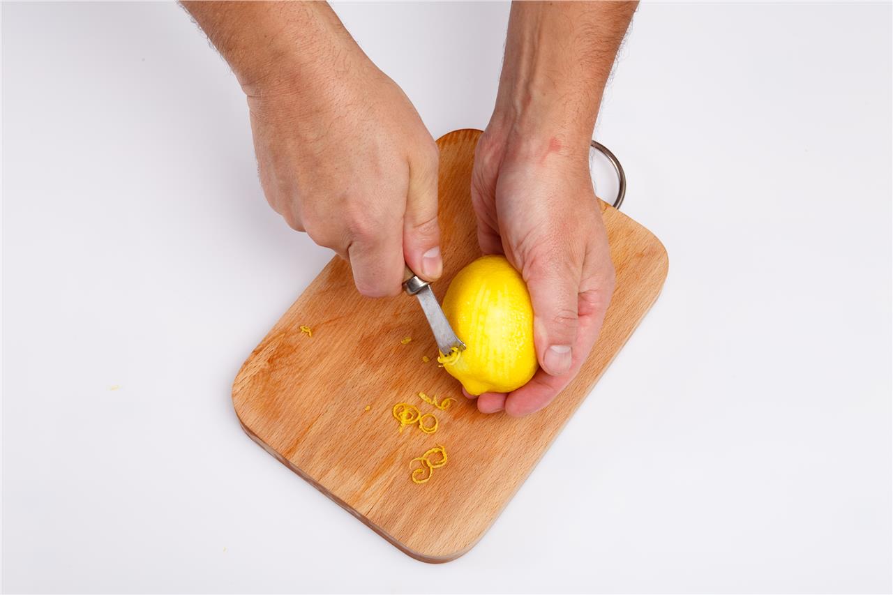 Рыбный паштет с лимонным соком и йогуртом - фото шага 3