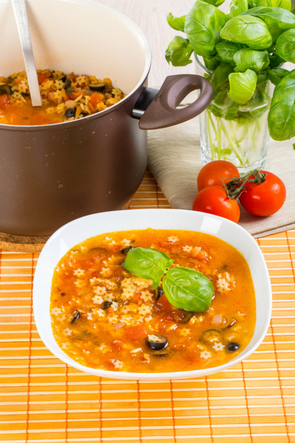Острый томатный суп по-итальянски