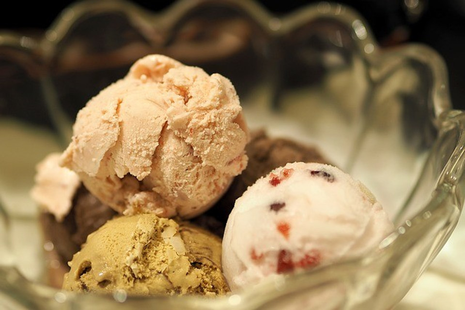 Как приготовить мороженое: топ-5 летних рецептов