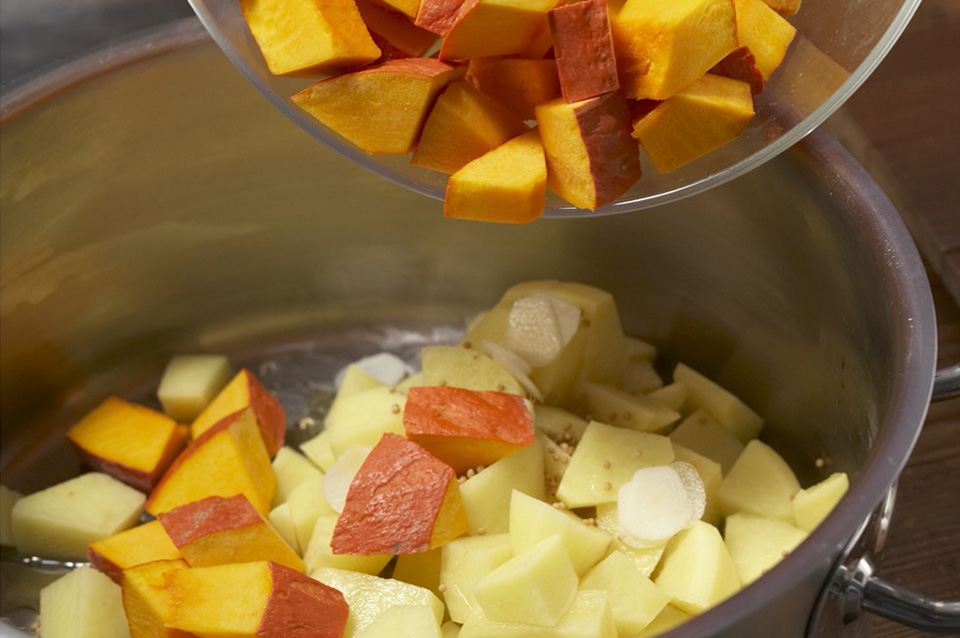 Суп из трески с тыквой и картофелем - фото шага 4