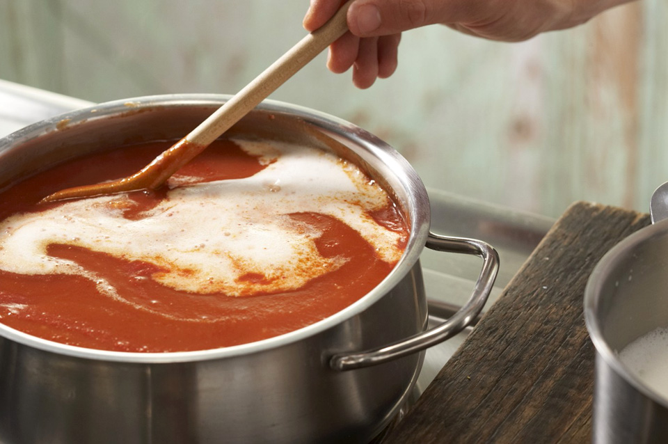 Густой томатный суп с фрикадельками - фото шага 5