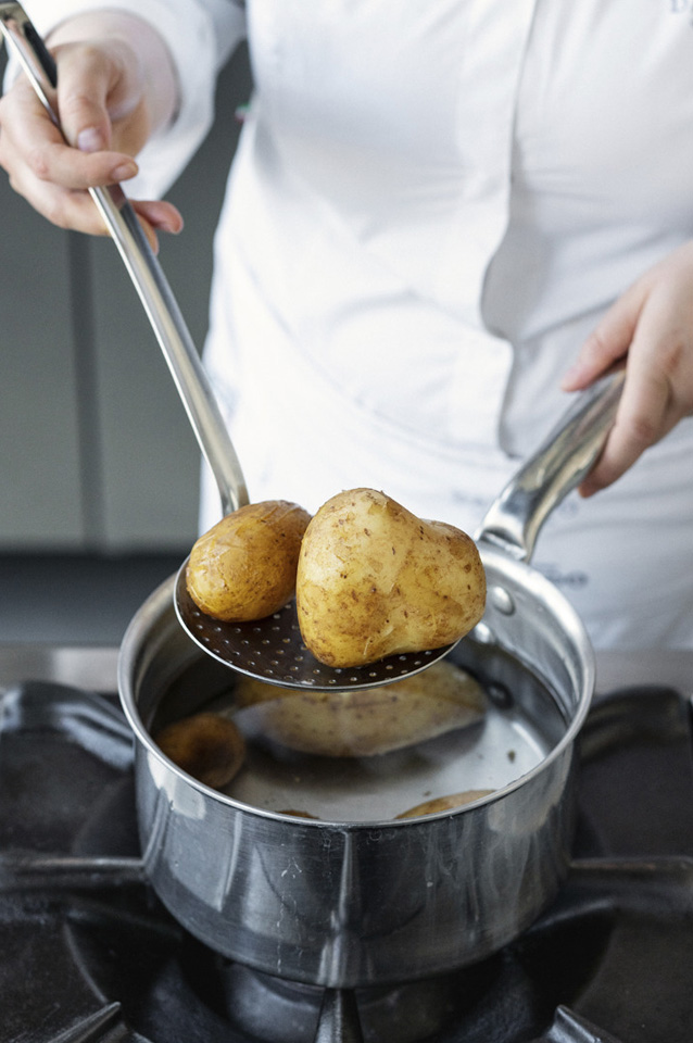 Жареные картофельные шарики – пошаговый рецепт приготовления с фото